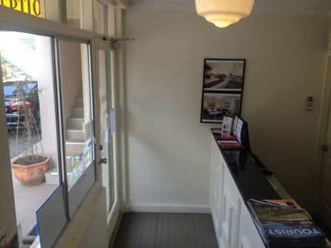 The 3 Explorers Motel - Foster Accommodation 4