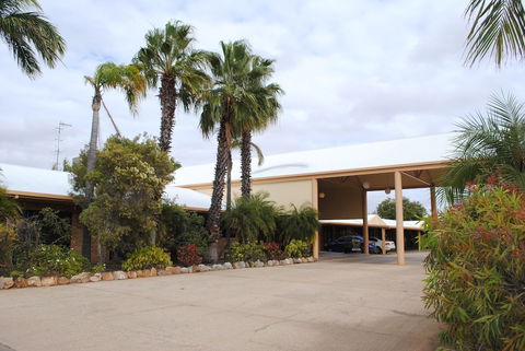 Albert Park Motor Inn - Foster Accommodation 0