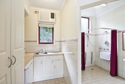 Lorne Coachman Inn - Foster Accommodation 3