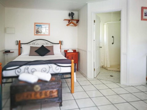 Chillagoe Cabins & Tours - Foster Accommodation 5