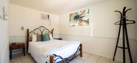 Chillagoe Cabins & Tours - Foster Accommodation 3
