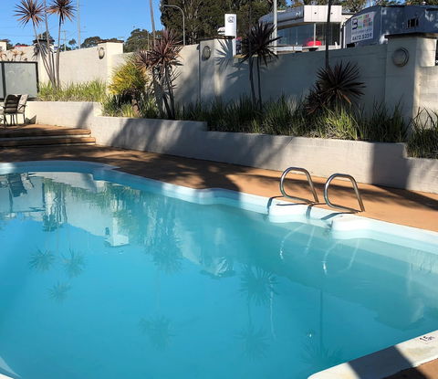 Sunseeker Motor Inn - Foster Accommodation 0