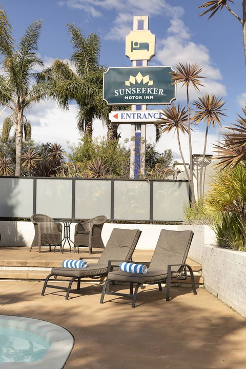 Sunseeker Motor Inn - Foster Accommodation 2