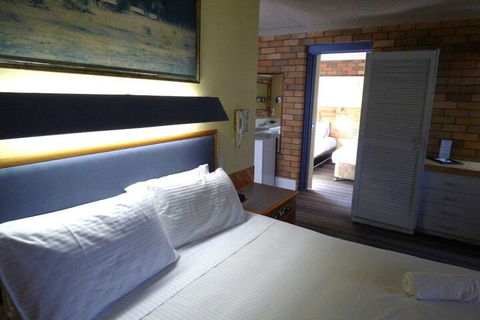 Wanderlight Motor Inn - Foster Accommodation 7