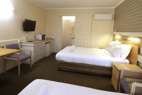 Wanderlight Motor Inn - Foster Accommodation 5