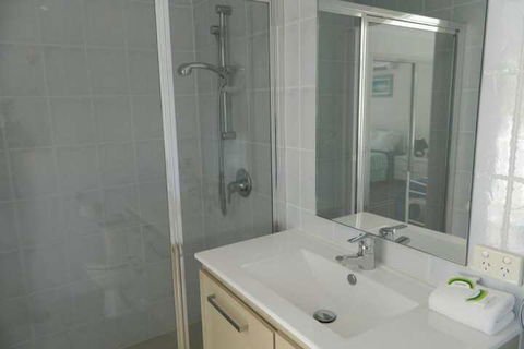 Isle Of Palms Resort - Foster Accommodation 7