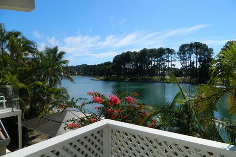 Isle Of Palms Resort - Foster Accommodation 6