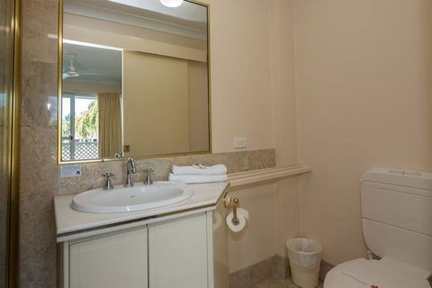 Isle Of Palms Resort - Foster Accommodation 5