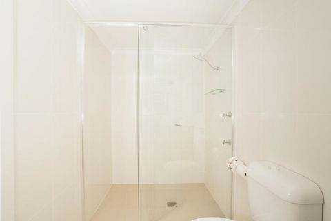 Caribbean Motel - Foster Accommodation 5