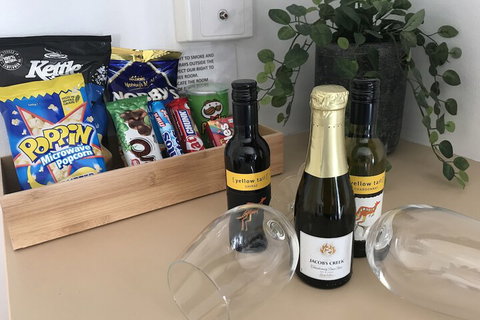 Ocean Breeze Motel - Foster Accommodation 3