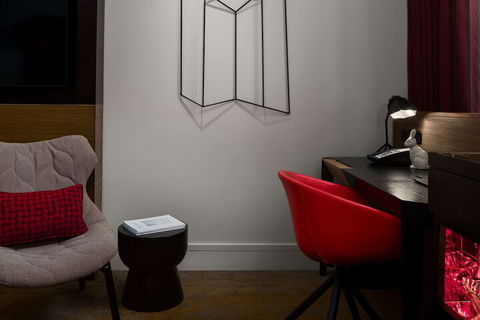 QT Sydney - Foster Accommodation 7