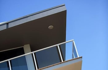 Point Residences - Foster Accommodation 5