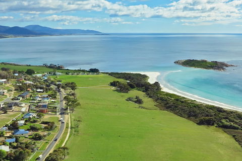 Diamond Island Resort & Bicheno Penguin Show - Foster Accommodation 3