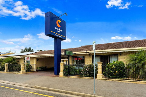 Comfort Inn Victor Harbor - Foster Accommodation 3