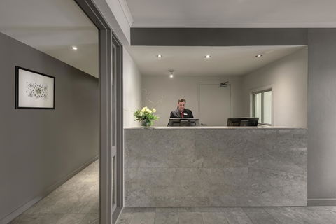 Adina Apartment Hotel Sydney Chippendale - Foster Accommodation 4
