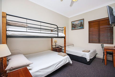 Ashfield Manor - Foster Accommodation 5