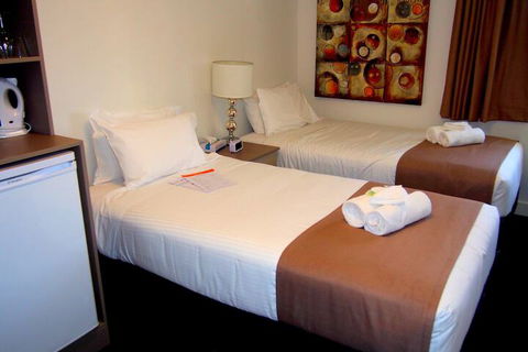Hotel Gracelands - Foster Accommodation 7