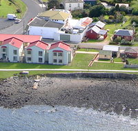 Stanley Village Waterfront Accommodation - Foster Accommodation