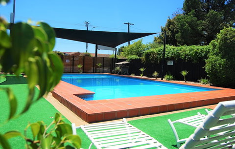 Golden West Motor Inn - Foster Accommodation 6