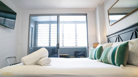 Crown On Darby - Foster Accommodation 5