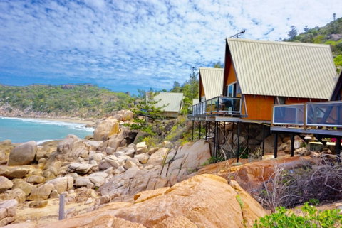 Base Magnetic Island Hostel - Foster Accommodation 1