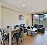 Comfort Inn  Apartments Dandenong - Foster Accommodation