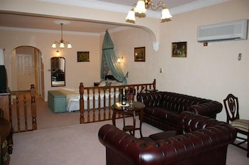 Victoria House Motor Inn - Foster Accommodation 5