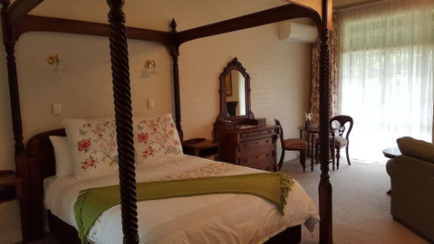 Victoria House Motor Inn - Foster Accommodation 4