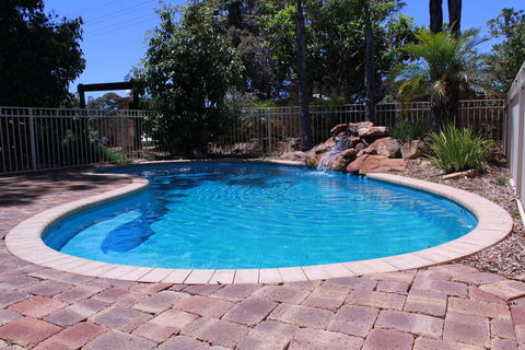 Margaret River Motel - Foster Accommodation 1