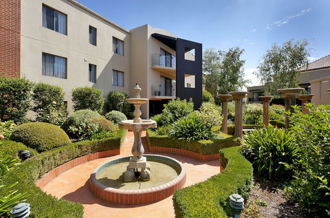 Astra Apartments - The Griffin - Foster Accommodation 3