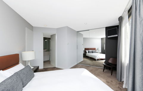 Astra Apartments - The Griffin - Foster Accommodation 4