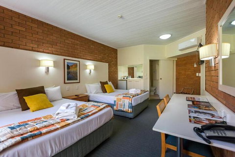 Alice In The Territory - Foster Accommodation 3