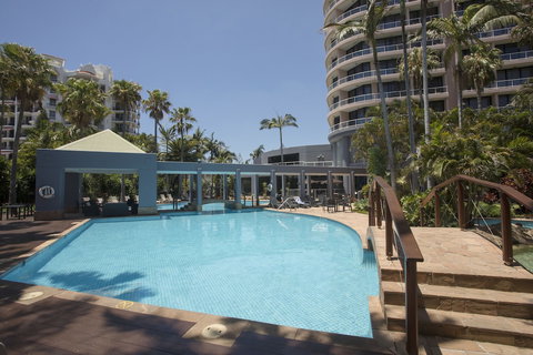 Crowne Plaza Surfers Paradise, An IHG Hotel - Foster Accommodation 2