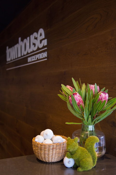 Townhouse Hotel - Foster Accommodation 6