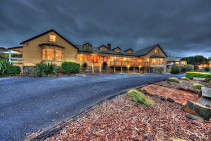  Foster Accommodation