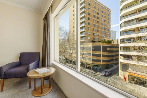 Holiday Inn Potts Point Sydney, An IHG Hotel - Foster Accommodation 6