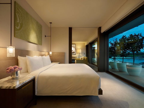 Park Hyatt Sydney - Foster Accommodation 5