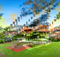 Comfort Apartments Royal Gardens - Foster Accommodation