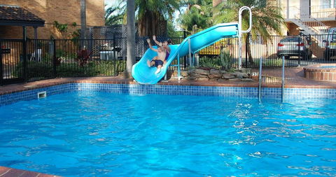 Coffs Harbour Sanctuary Resort - Foster Accommodation 3
