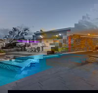 Platinum International - Foster Accommodation