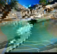 Landmark Resort - Foster Accommodation