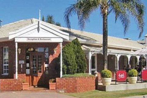 John Pirie Motor Inn - Foster Accommodation 7