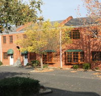 Bay Hotel Apartments - Foster Accommodation