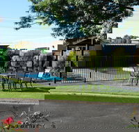 Mitchell on Main Motel  Apartments - Foster Accommodation