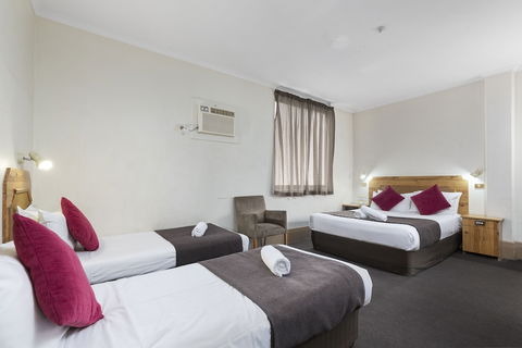 Adelaide Paringa - Foster Accommodation 4