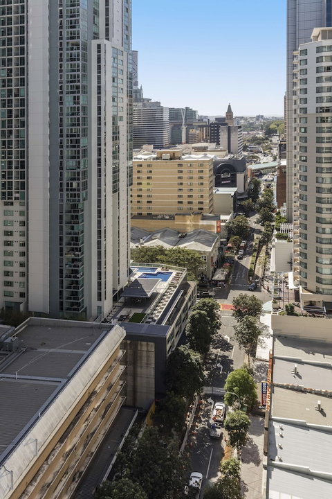 IStay River City Brisbane - Foster Accommodation 1