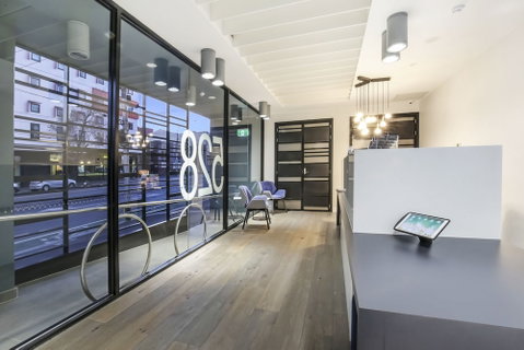 Plum Carlton Serviced Apartments - Foster Accommodation 2