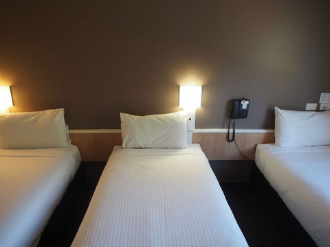 Ibis Sydney Thornleigh - Foster Accommodation 3