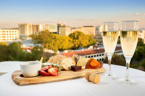Novotel Canberra - Foster Accommodation 1