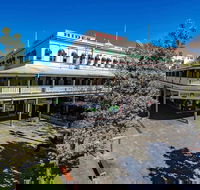 Hides Hotel Cairns - Foster Accommodation
